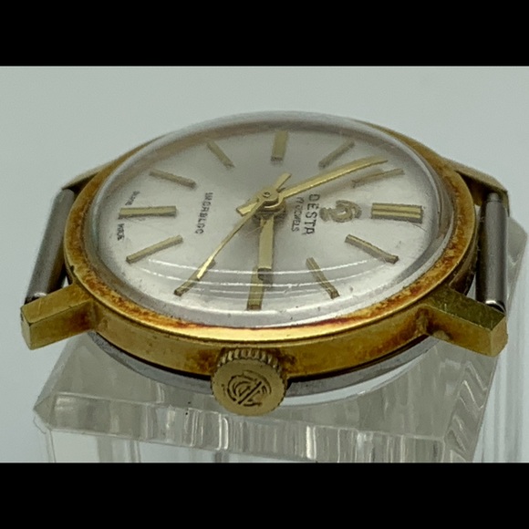 Desta 17J Incabloc Hand Winding Women Watch